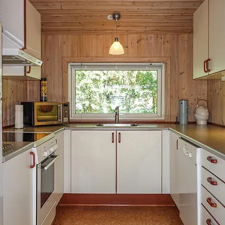 Stunning In Aakirkeby With Kitchen * Vester Somarken