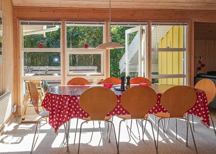 Stunning In Aakirkeby With Kitchen *